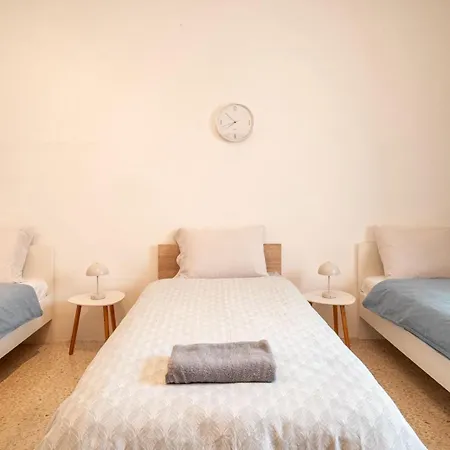 Sea Front 3 Bedroom Apartment With Ps5 Sliema Exterior photo