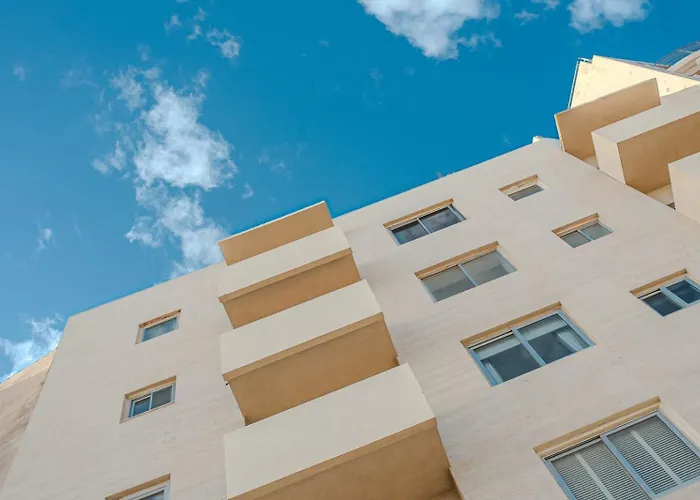 Sea Front 3 Bedroom Apartment With Ps5